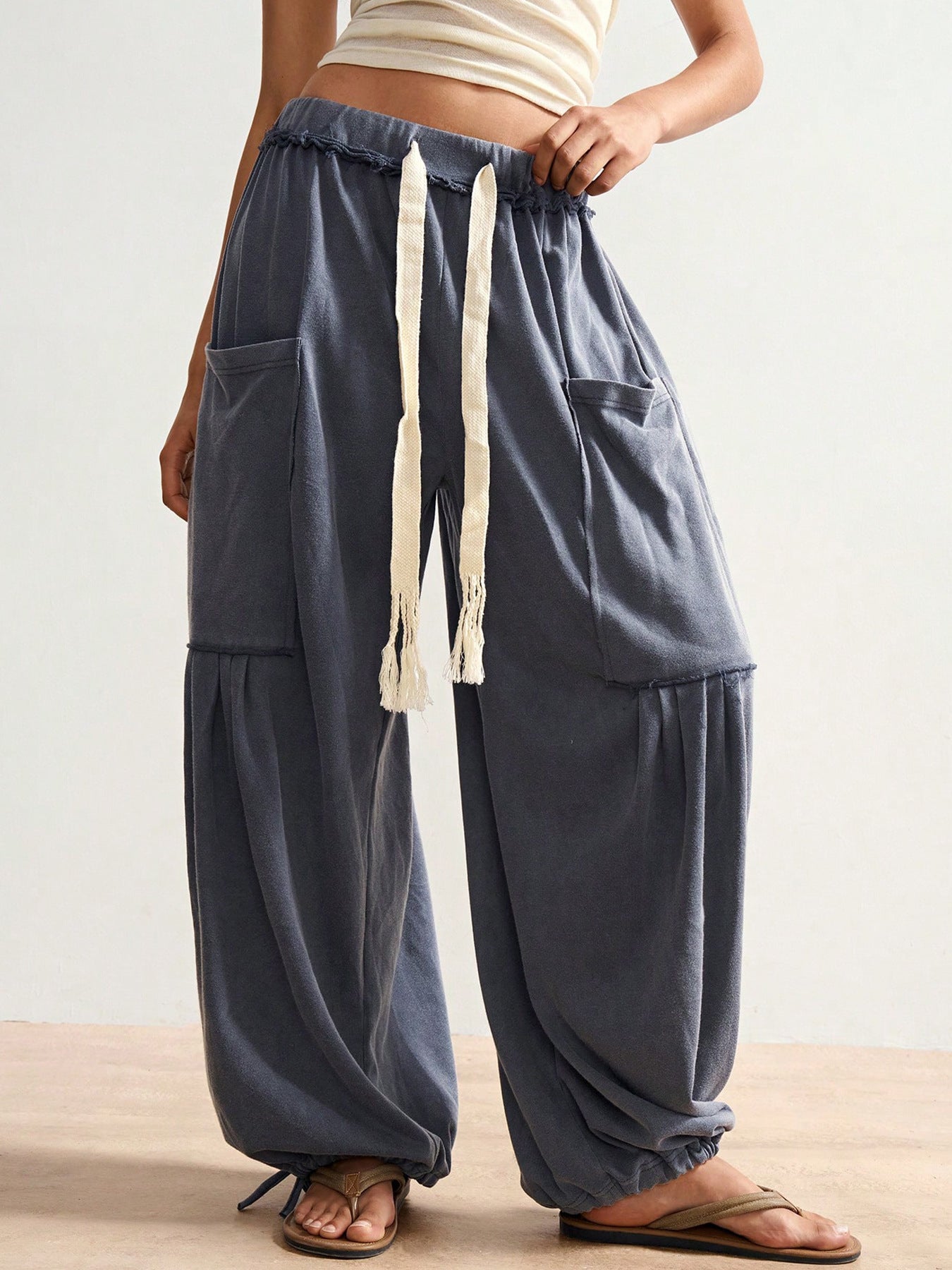 Women’s Loose Drawstring Wide-Leg Pants with Large Pockets Elastic Waist Casual Relaxed Trousers Comfortable and Stylish (S-XL)