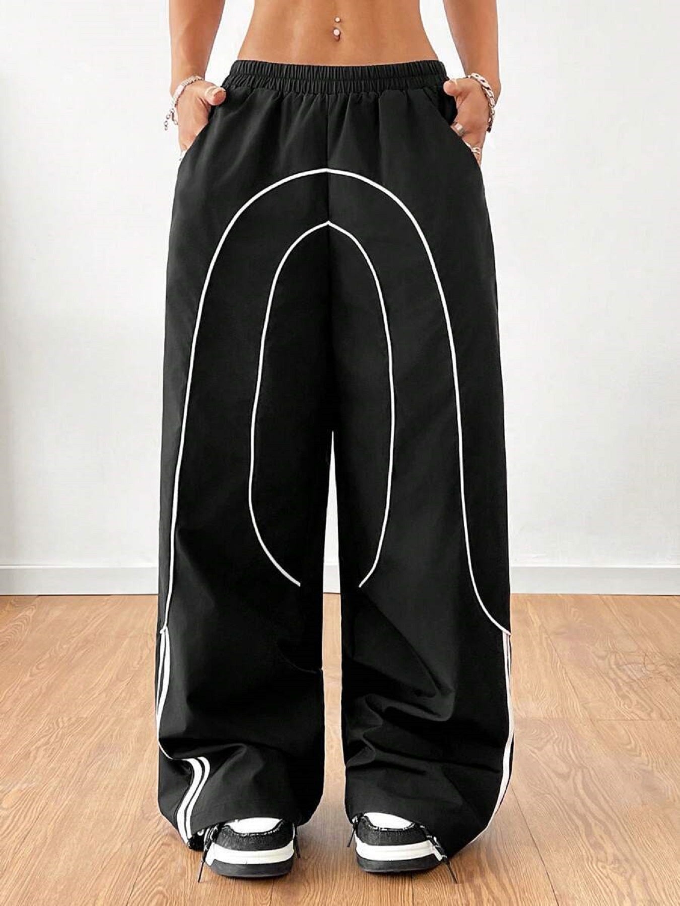 Women’s Black Wide-Leg Pants Loose High-Waist Casual Trousers with White Stitching Line Detail (S-XL)