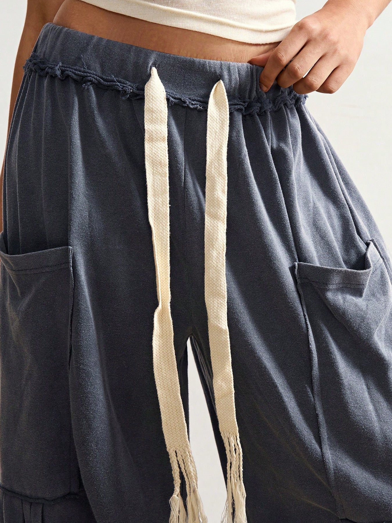 Women’s Loose Drawstring Wide-Leg Pants with Large Pockets Elastic Waist Casual Relaxed Trousers Comfortable and Stylish (S-XL)
