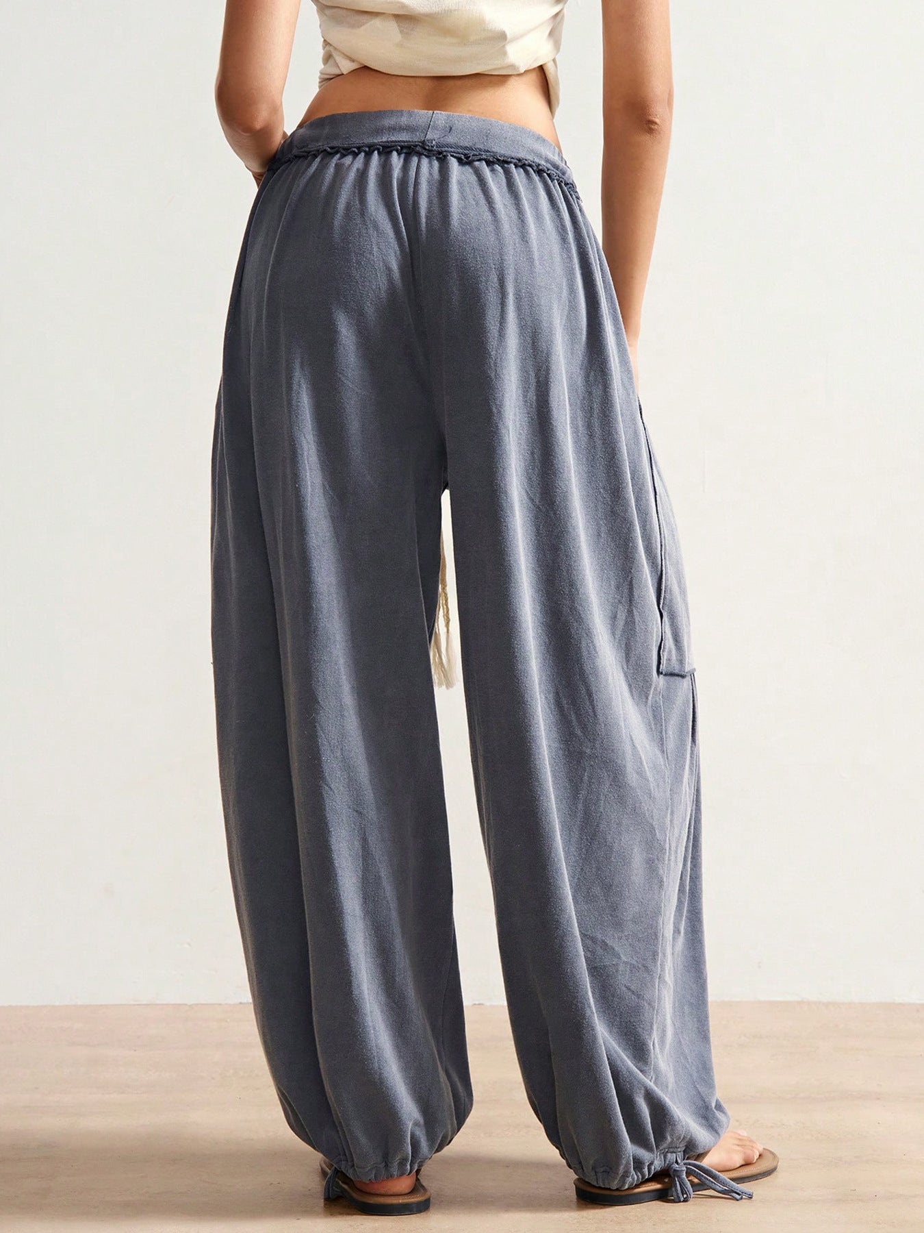 Women’s Loose Drawstring Wide-Leg Pants with Large Pockets Elastic Waist Casual Relaxed Trousers Comfortable and Stylish (S-XL)