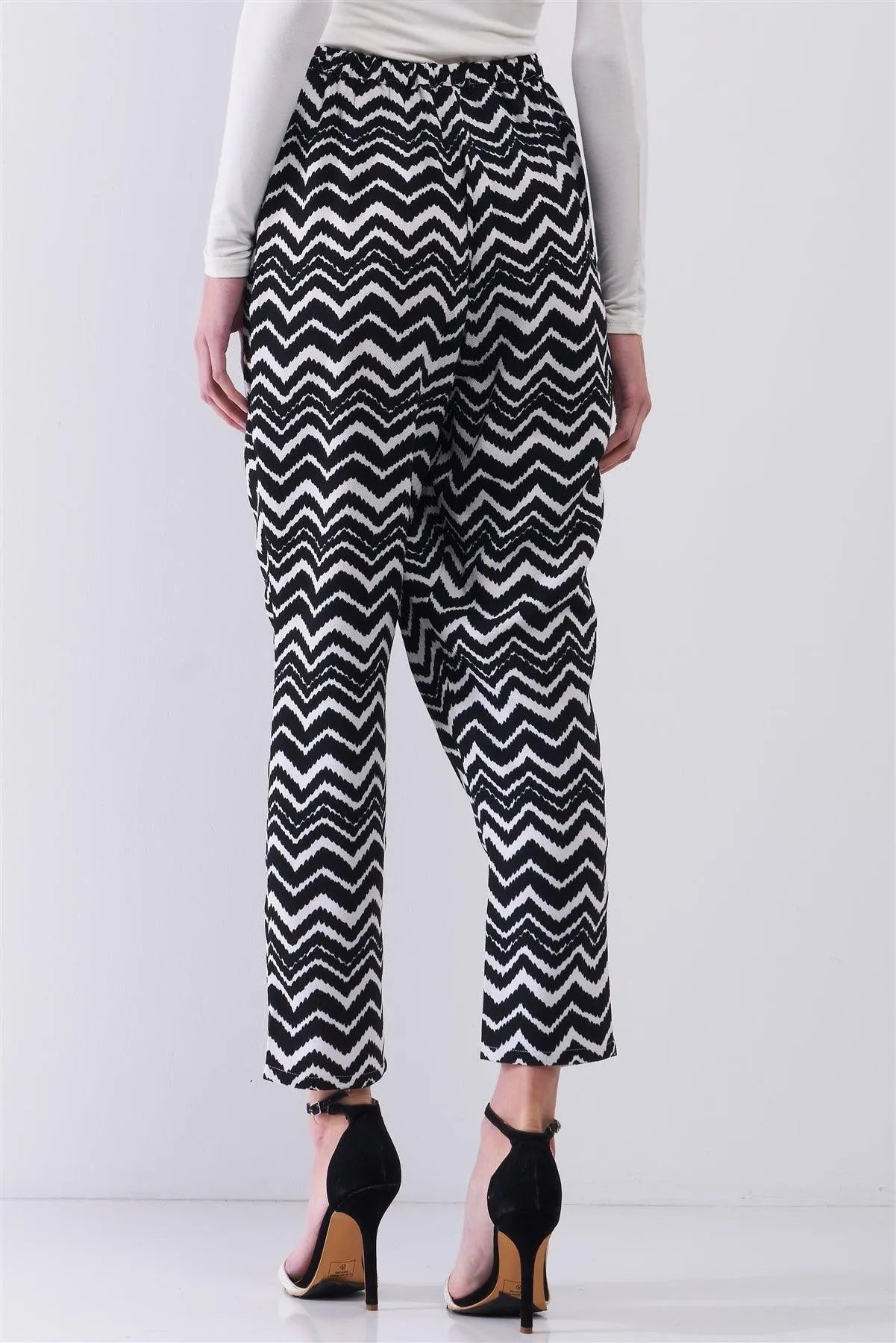Black Zigzag Print High Waist Pegged Pants